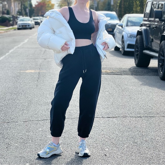 Woman, jogger, pant, brand, new, no tag - Picture 7 of 8